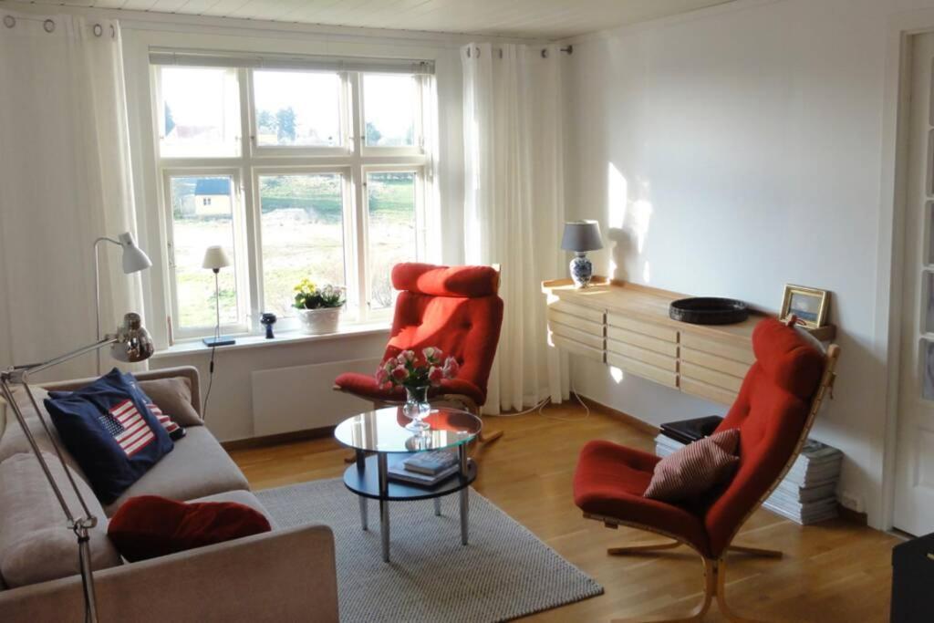 Apartment Charming Flat In Cosy *